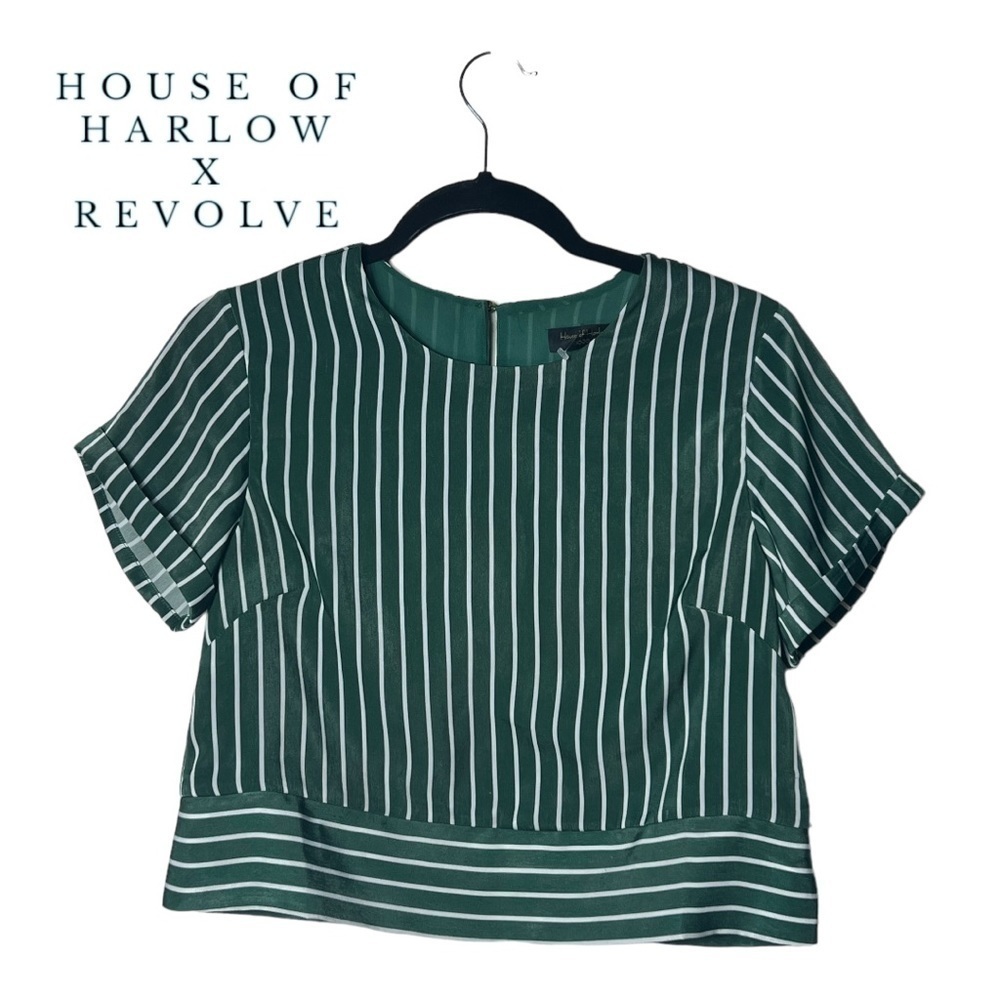 1300. HOUSE OF HARLOW X REVOLVE CROP TOP SATIN MATERIAL SHORT SLEEVE SIZE XXS